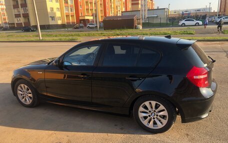 BMW 1 серия, 2009 год, 850 000 рублей, 6 фотография