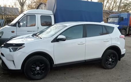 Toyota RAV4, 2017 год, 2 200 000 рублей, 9 фотография