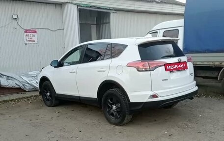 Toyota RAV4, 2017 год, 2 200 000 рублей, 3 фотография