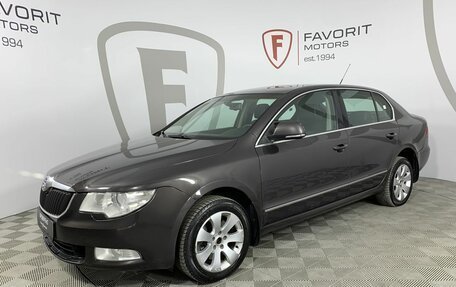 Skoda Superb III рестайлинг, 2009 год, 620 000 рублей, 1 фотография