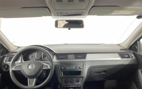 Skoda Rapid I, 2014 год, 900 000 рублей, 7 фотография