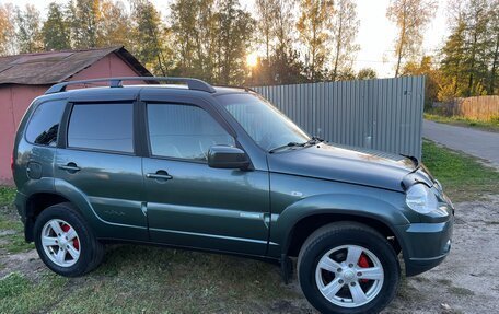 Chevrolet Niva I рестайлинг, 2013 год, 685 000 рублей, 4 фотография