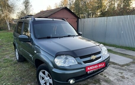 Chevrolet Niva I рестайлинг, 2013 год, 685 000 рублей, 3 фотография