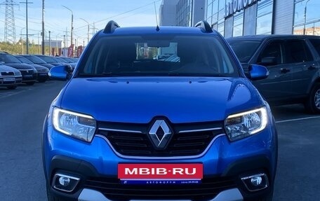 Renault Sandero II рестайлинг, 2019 год, 1 290 000 рублей, 2 фотография