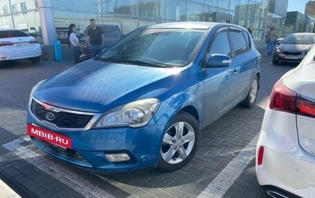 KIA cee'd I рестайлинг, 2010 год, 870 000 рублей, 2 фотография