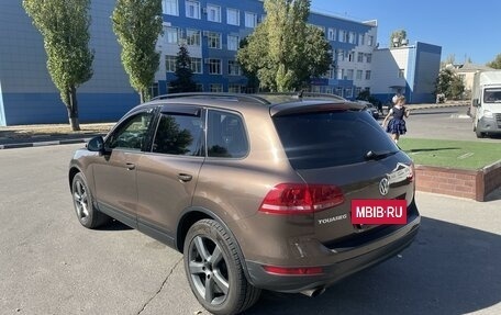 Volkswagen Touareg III, 2011 год, 2 100 000 рублей, 3 фотография