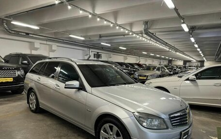 Mercedes-Benz C-Класс, 2010 год, 1 299 000 рублей, 2 фотография