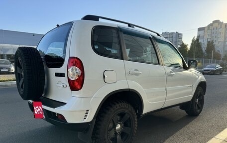 Chevrolet Niva I рестайлинг, 2017 год, 929 000 рублей, 5 фотография