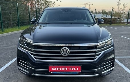 Volkswagen Touareg III, 2019 год, 5 200 000 рублей, 1 фотография