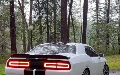 Dodge Challenger III рестайлинг 2, 2020 год, 4 200 000 рублей, 16 фотография