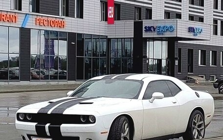 Dodge Challenger III рестайлинг 2, 2020 год, 4 200 000 рублей, 9 фотография