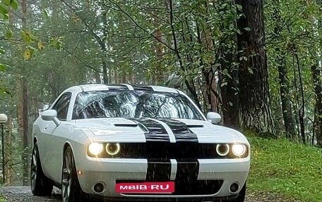 Dodge Challenger III рестайлинг 2, 2020 год, 4 200 000 рублей, 13 фотография