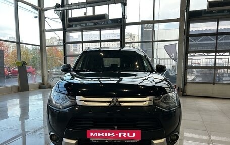 Mitsubishi Outlander III рестайлинг 3, 2014 год, 1 490 000 рублей, 8 фотография