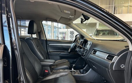 Mitsubishi Outlander III рестайлинг 3, 2014 год, 1 490 000 рублей, 25 фотография