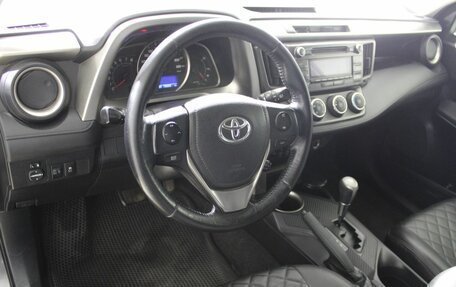 Toyota RAV4, 2013 год, 1 720 000 рублей, 12 фотография