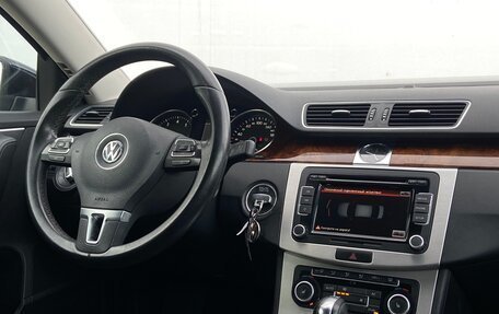 Volkswagen Passat B7, 2011 год, 1 245 800 рублей, 13 фотография