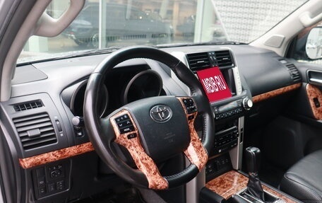 Toyota Land Cruiser Prado 150 рестайлинг 2, 2010 год, 2 870 000 рублей, 6 фотография