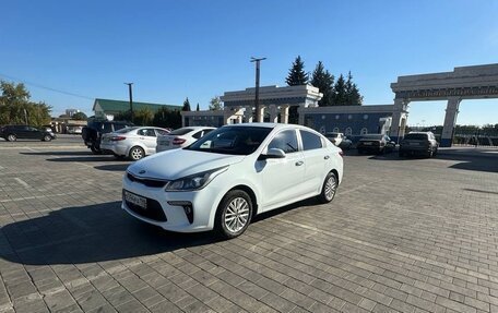 KIA Rio IV, 2018 год, 1 380 000 рублей, 3 фотография