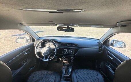 KIA Rio IV, 2018 год, 1 380 000 рублей, 6 фотография