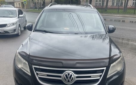 Volkswagen Tiguan I, 2010 год, 1 300 000 рублей, 2 фотография