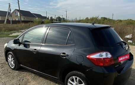 Toyota Auris II, 2011 год, 990 000 рублей, 10 фотография