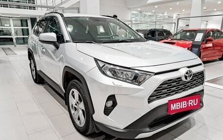 Toyota RAV4, 2020 год, 3 726 000 рублей, 3 фотография