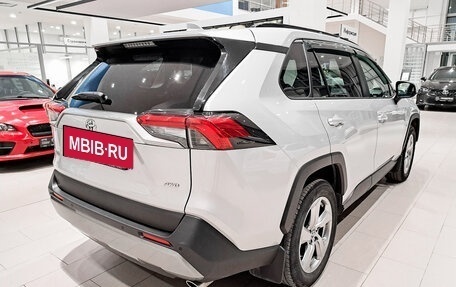 Toyota RAV4, 2020 год, 3 726 000 рублей, 5 фотография