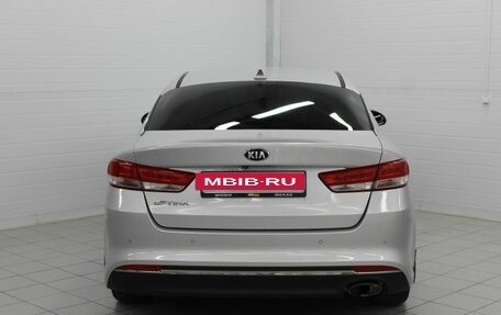 KIA Optima IV, 2017 год, 1 800 000 рублей, 6 фотография