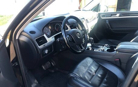 Volkswagen Touareg III, 2012 год, 2 350 000 рублей, 10 фотография