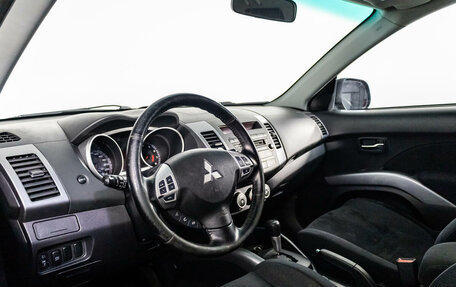 Mitsubishi Outlander III рестайлинг 3, 2008 год, 1 189 000 рублей, 11 фотография