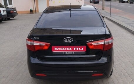 KIA Rio III рестайлинг, 2011 год, 1 300 000 рублей, 4 фотография