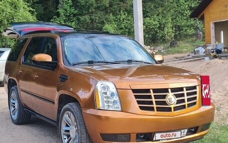 Cadillac Escalade III, 2010 год, 2 650 000 рублей, 4 фотография