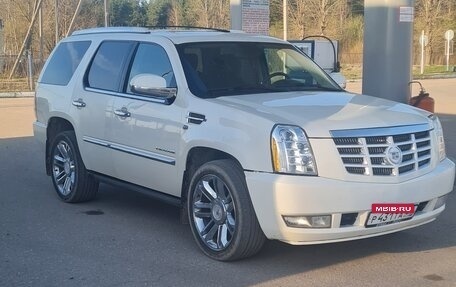 Cadillac Escalade III, 2010 год, 2 650 000 рублей, 9 фотография