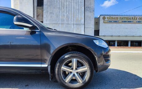 Volkswagen Touareg III, 2010 год, 1 170 000 рублей, 2 фотография