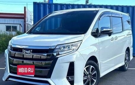 Toyota Noah III, 2020 год, 2 101 000 рублей, 3 фотография