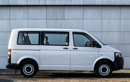 Volkswagen Transporter T5 рестайлинг, 2014 год, 3 299 000 рублей, 5 фотография