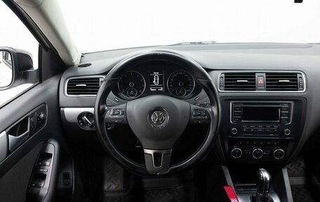 Volkswagen Jetta VI, 2013 год, 899 000 рублей, 16 фотография