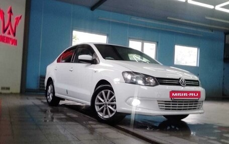 Volkswagen Polo VI (EU Market), 2015 год, 715 000 рублей, 13 фотография