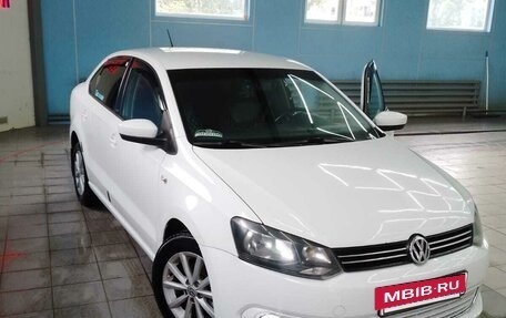 Volkswagen Polo VI (EU Market), 2015 год, 715 000 рублей, 22 фотография