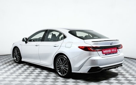 Toyota Camry, 2024 год, 4 800 000 рублей, 7 фотография