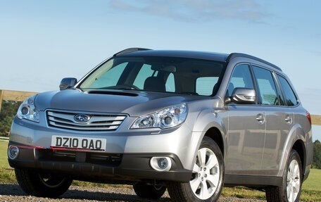 Subaru Outback IV рестайлинг, 2011 год, 2 100 000 рублей, 1 фотография