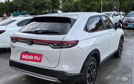 Honda Vezel, 2023 год, 2 015 000 рублей, 6 фотография