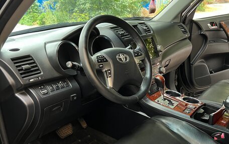 Toyota Highlander III, 2010 год, 2 200 000 рублей, 14 фотография