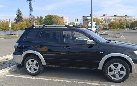 Mitsubishi Outlander III рестайлинг 3, 2004 год, 670 000 рублей, 1 фотография