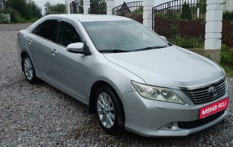 Toyota Camry, 2011 год, 1 770 000 рублей, 2 фотография