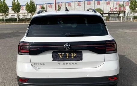 Volkswagen T-Cross I, 2021 год, 1 500 000 рублей, 6 фотография