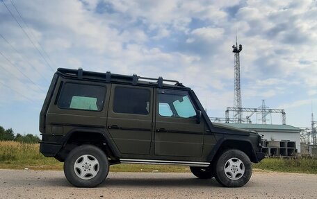 Mercedes-Benz G-Класс W463 рестайлинг _ii, 1996 год, 1 200 000 рублей, 3 фотография