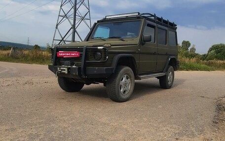 Mercedes-Benz G-Класс W463 рестайлинг _ii, 1996 год, 1 200 000 рублей, 15 фотография