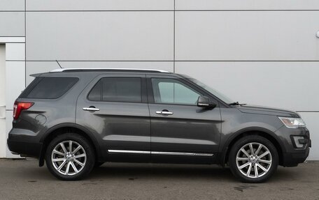 Ford Explorer VI, 2017 год, 2 749 000 рублей, 5 фотография