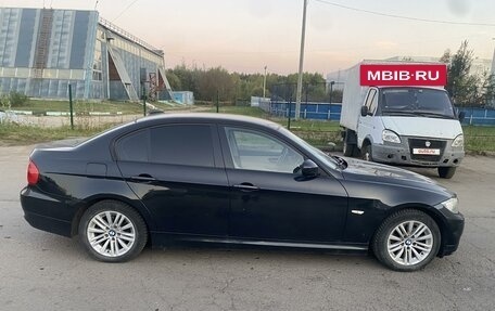 BMW 3 серия, 2011 год, 1 250 000 рублей, 3 фотография